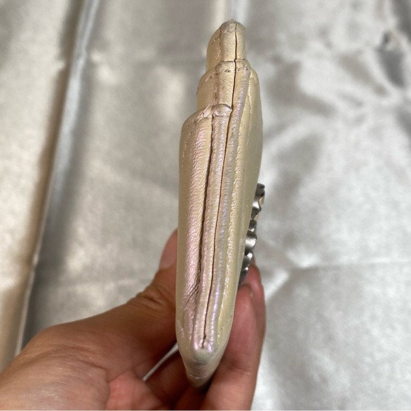 💯 Authentic Chanel Lambskin iridescent cardholder - Picture 10 of 10